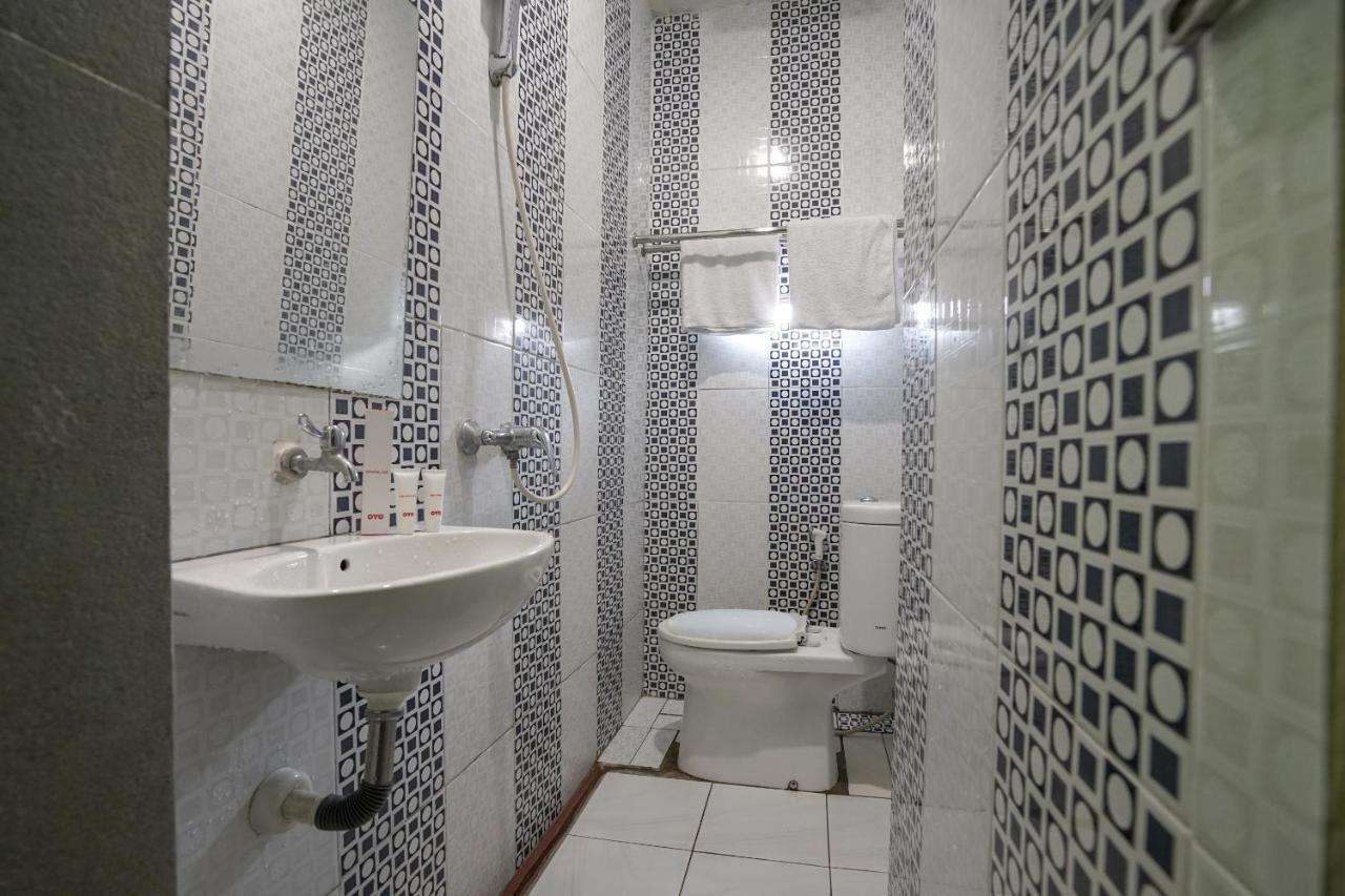 Oyo 1495 Lendosis Hotel