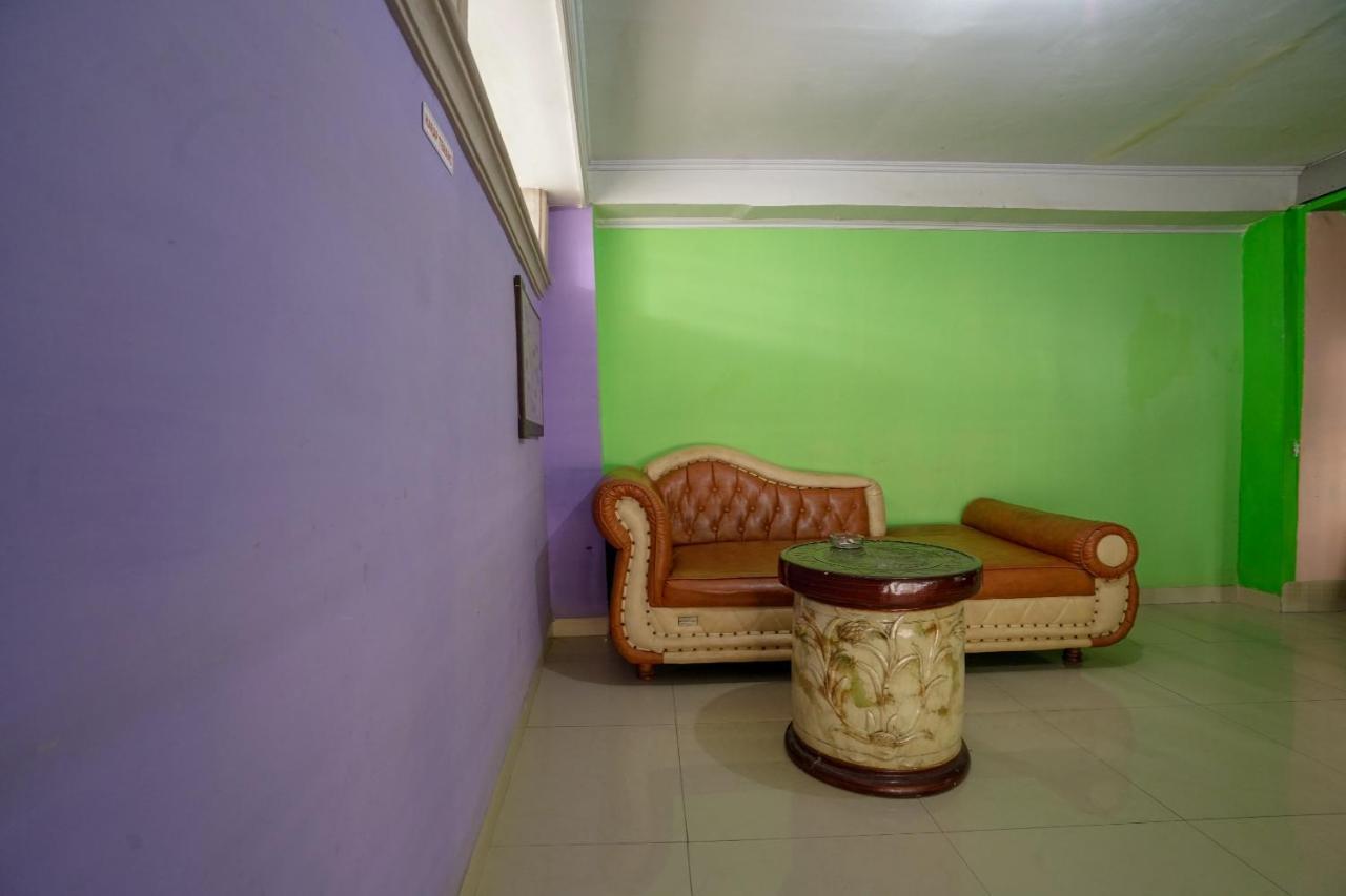 Hotel Oyo 1495 Lendosis Palembang